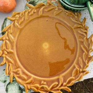 Olive Cut-out Dinner Plate